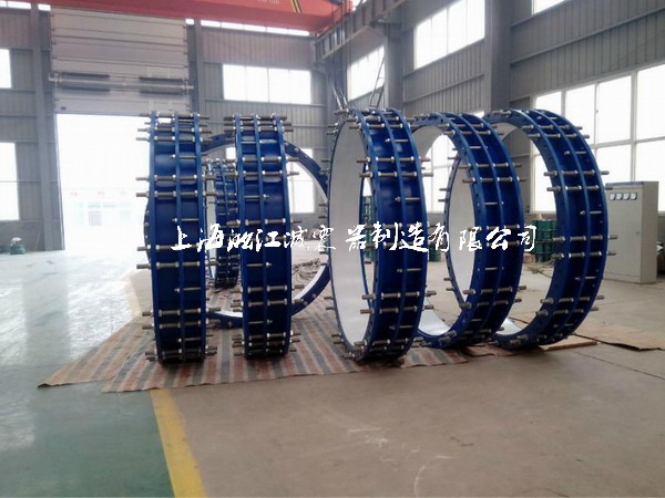 上海淞江減震器制造有限公司為自來水廠主管道配套流量計(jì)伸縮節(jié)產(chǎn)品，主要為西門子流量計(jì)配套伸縮節(jié)，我們是上海流量計(jì)伸縮節(jié)生產(chǎn)廠家，歡迎您到我廠指導(dǎo)工作！
