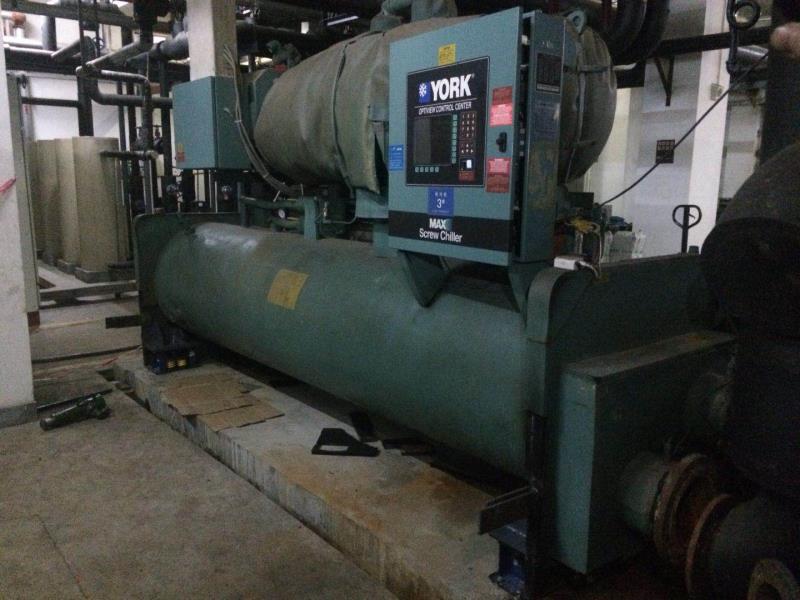 YORK冷水主機(jī)安裝彈簧減震器沒效果怎么辦？